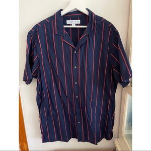 Old navy men’s button-down short sleeve navy blue/red stripes shirt SZ XL tall